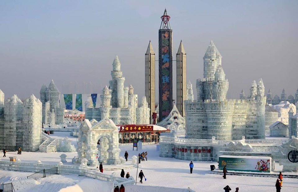 Edificios, esculturas... un mundo en hielo a escala real.