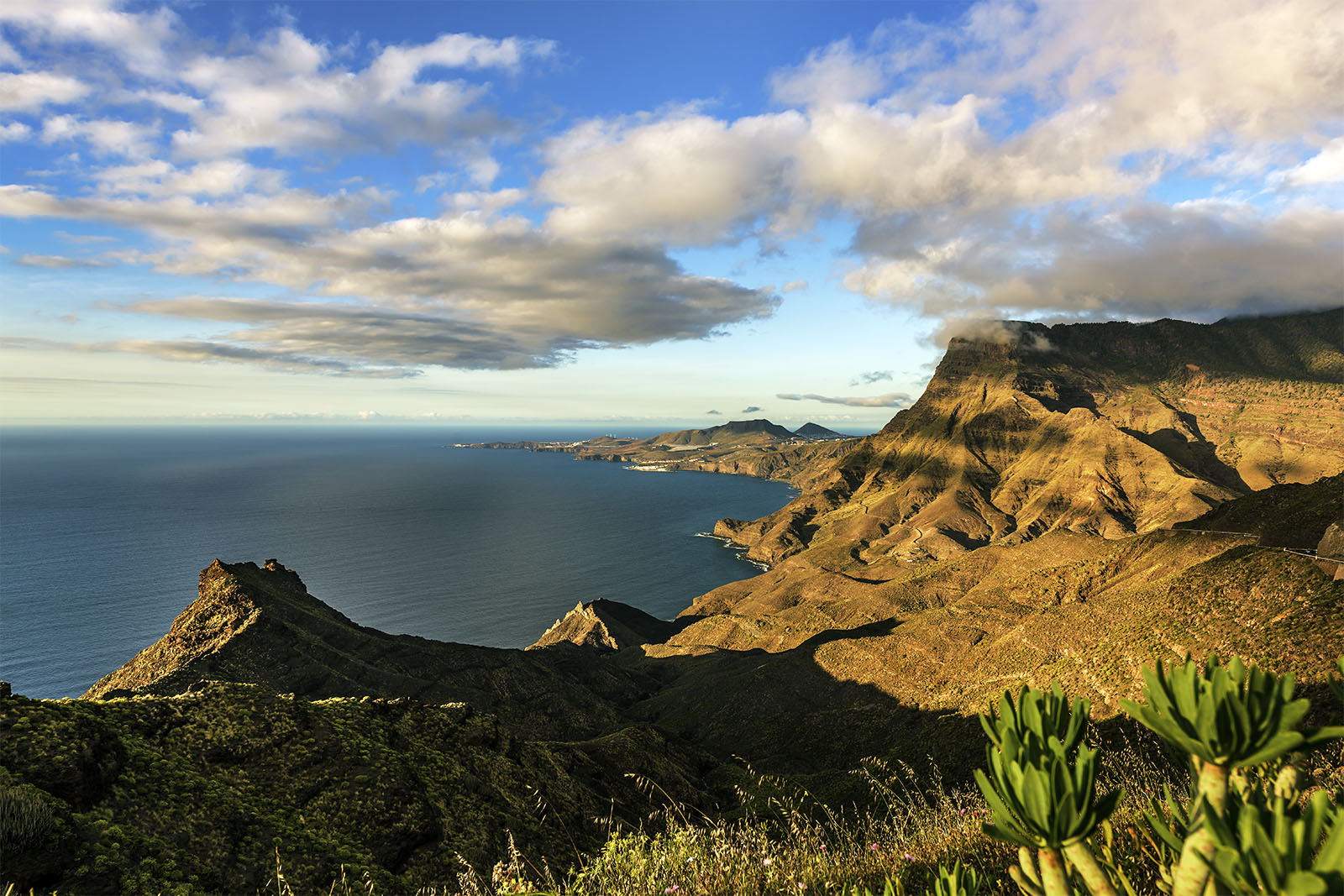 la-aldea-de-san-nicolas-vistas-a-agaete-gran-canaria-©-patronato-de-turismo-de-gran-canaria.jpg