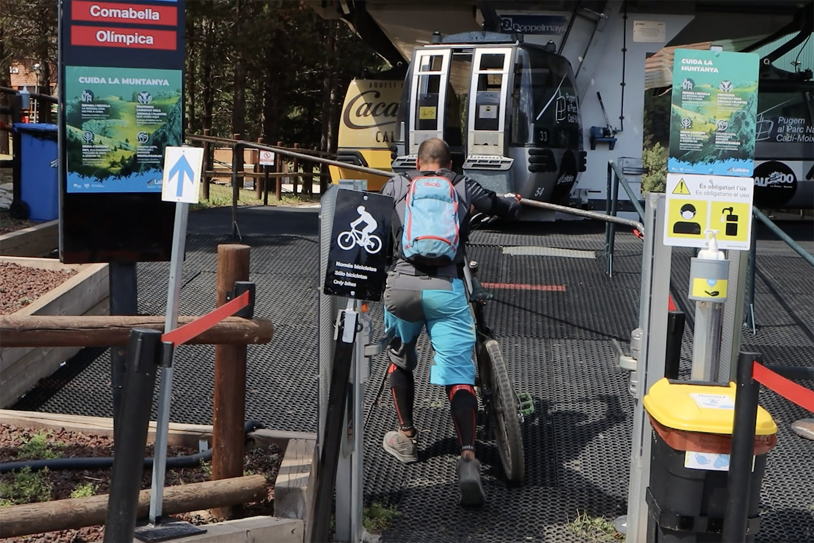 la-molina-subiendo-bici-a-telecabina-niu de-aguila-lugares-de-aventura.jpg