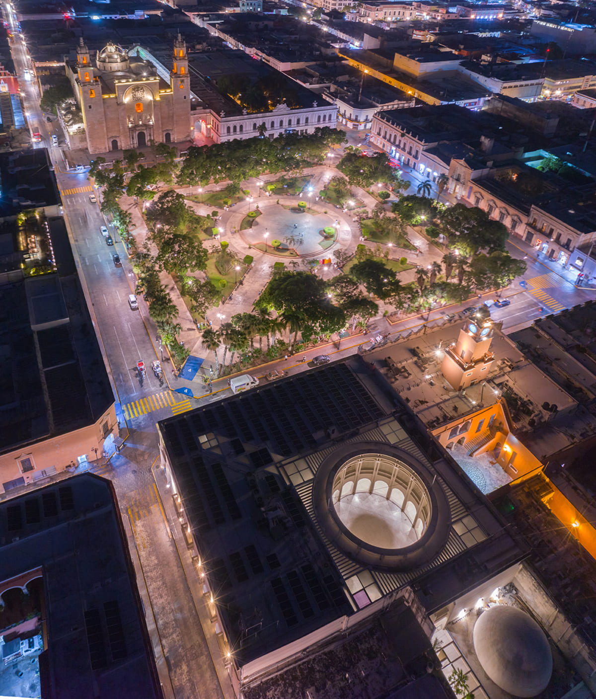 Mérida-Parque-PlazaGrande-CentroHistórico-ÁnguloPicado-Noche-7221