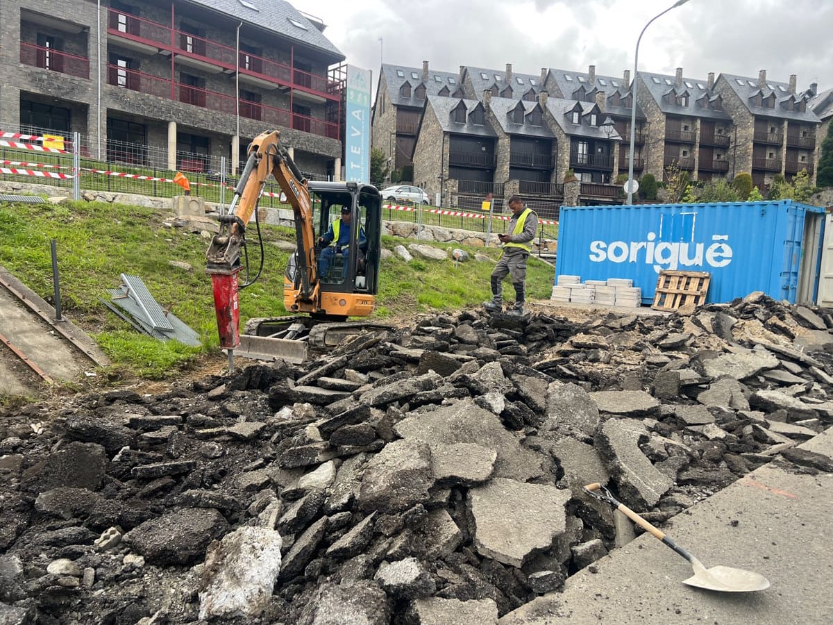 Obras en Naut Aran