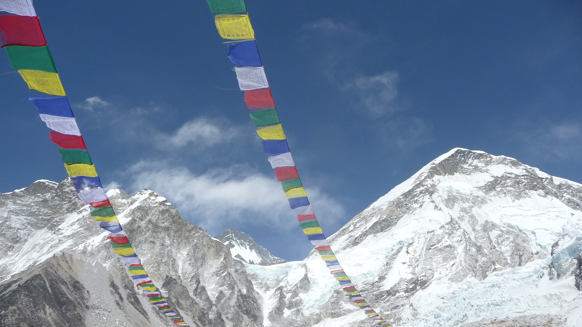 noticia-lugares-de-aventura-sherpas-nepalíes-montaña