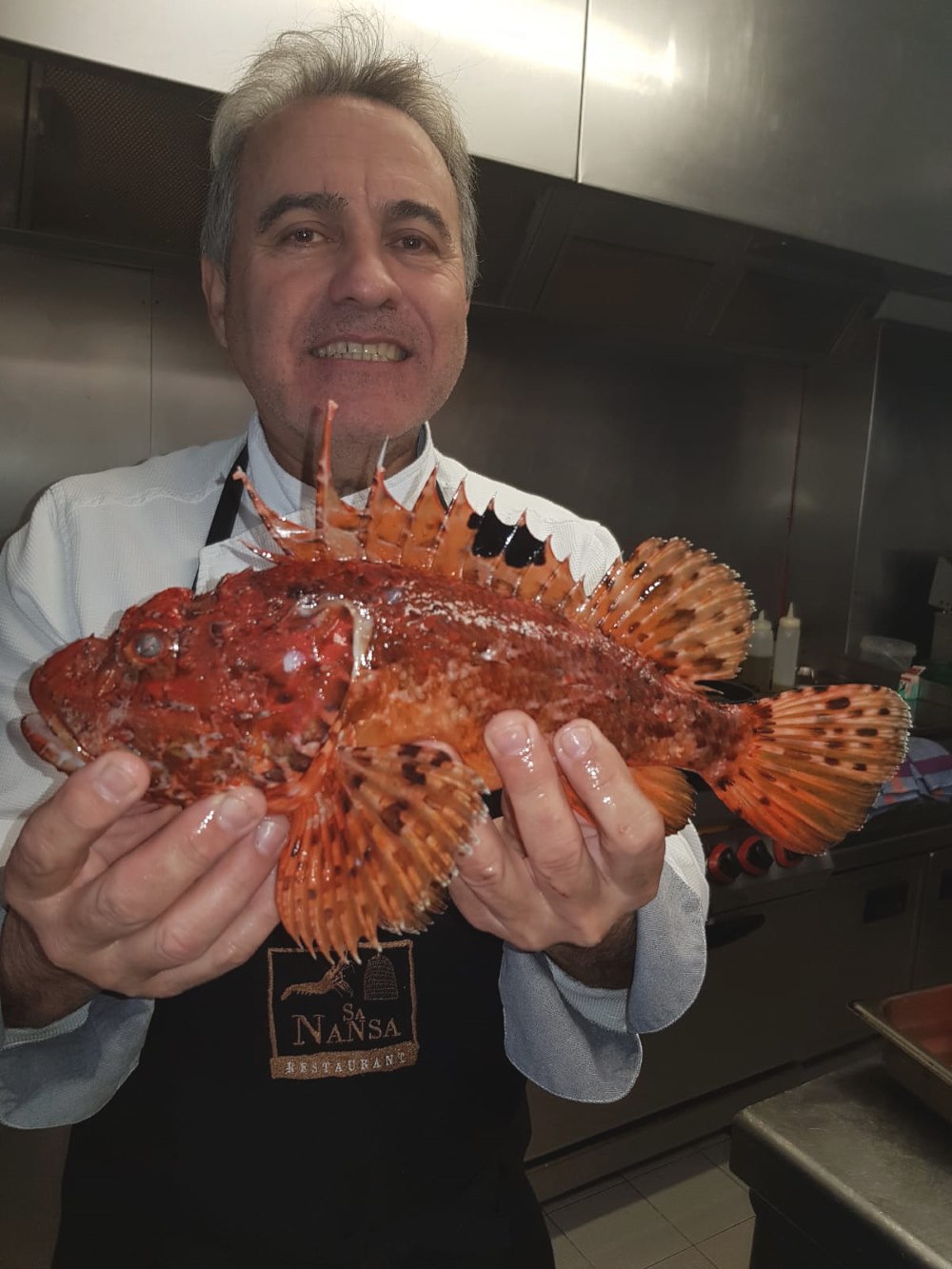 Pedro Tur, cocinero de Sa Nansa con un cap roig