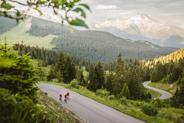 Ride the Alps permite a los ciclistas poder circular por los puertos alpinos.