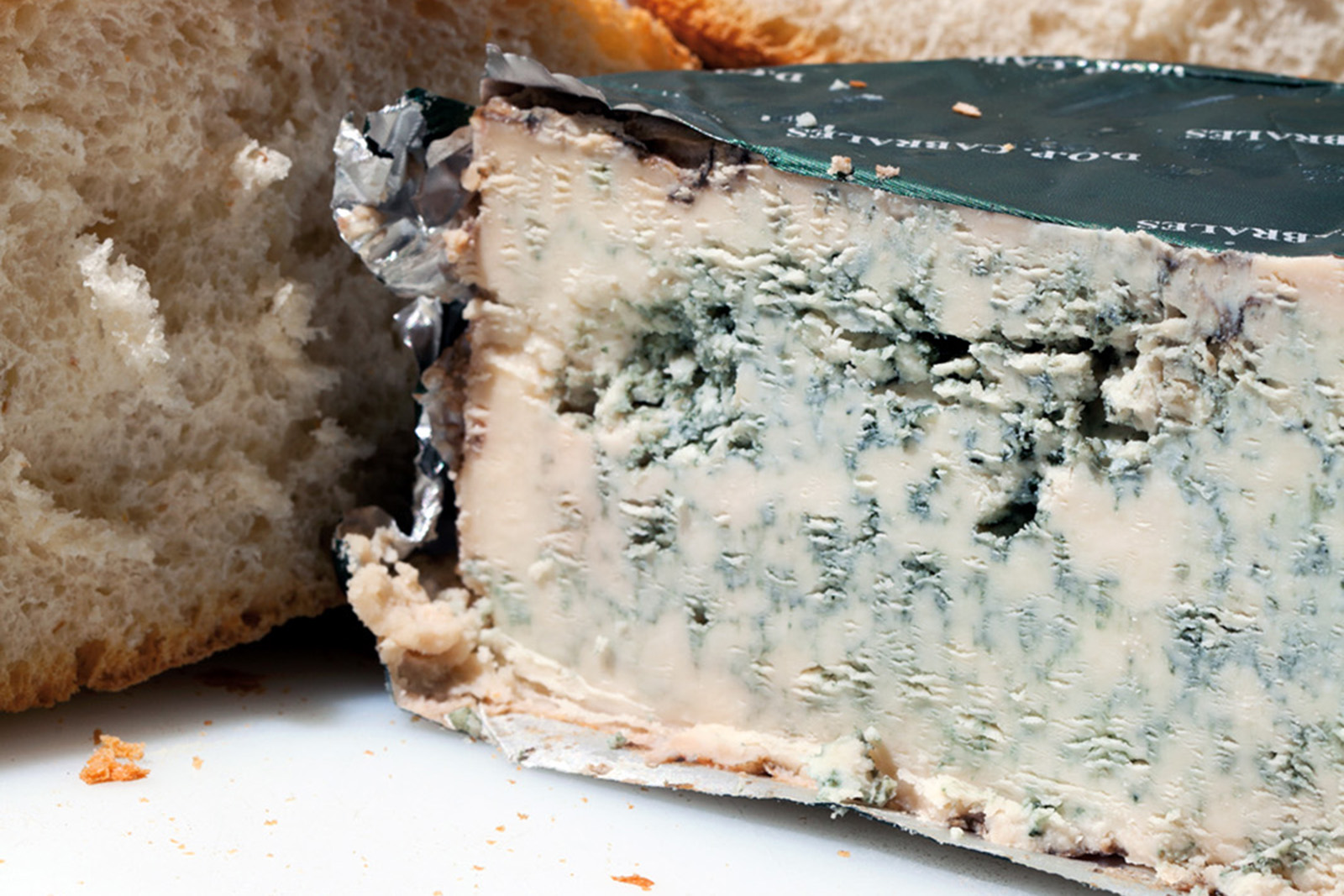 queso-cabrales-corte-fotografia-dop-cabrales.jpg