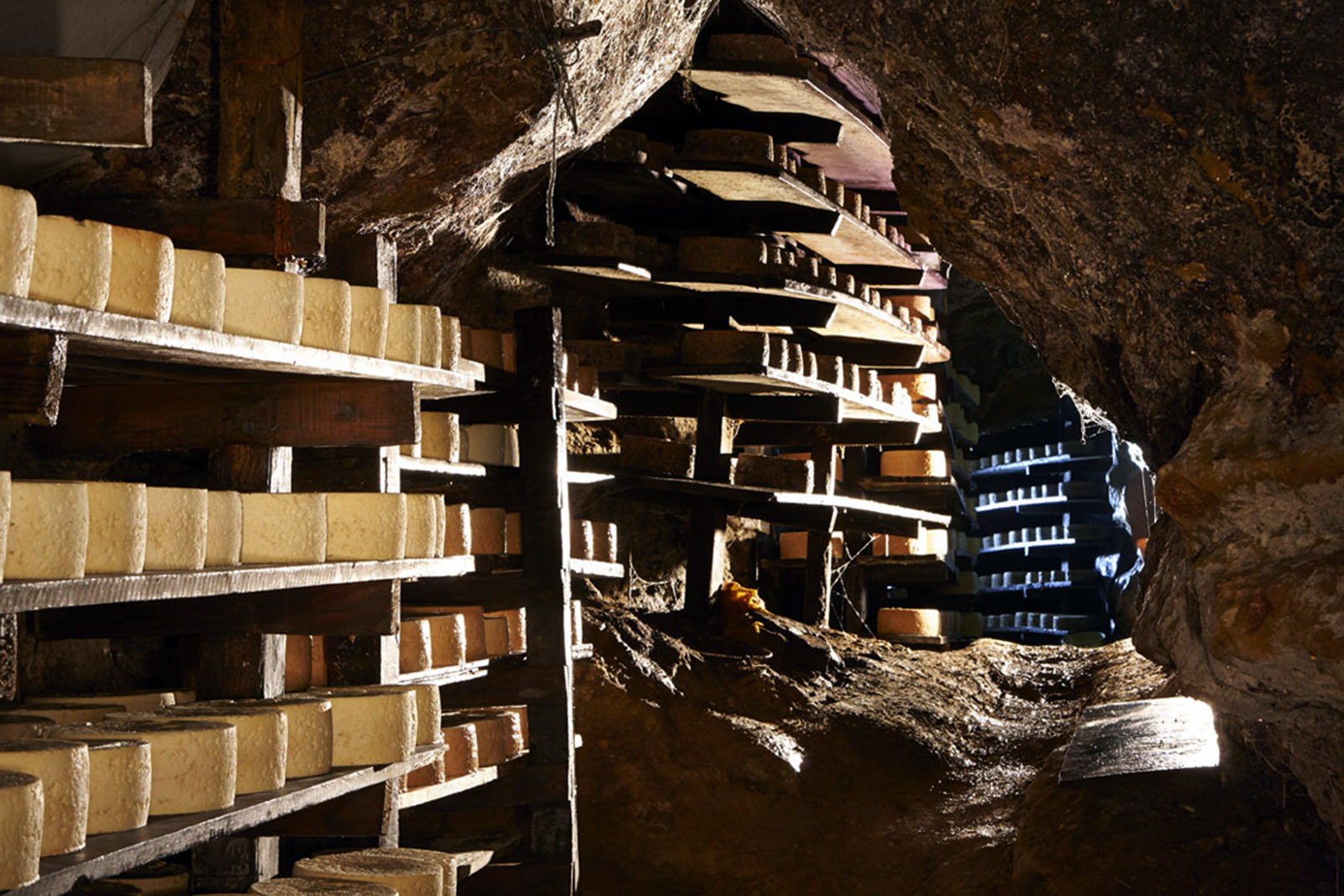 queso-cabrales-cueva-maduracion-fotografia-dop-cabrales.jpg 