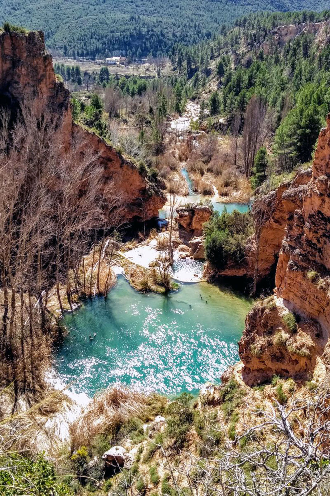 reportaje-piscinas-naturales-españa-chorreras-del-río-cabriel.jpg