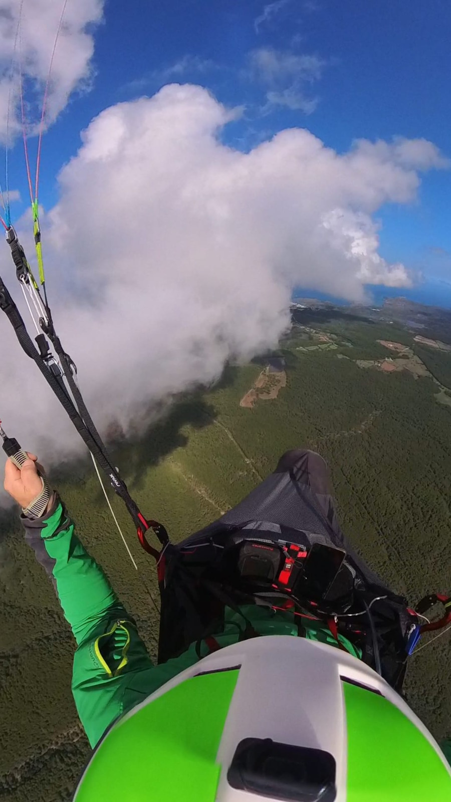 Toni sobrevolando Mallorca.