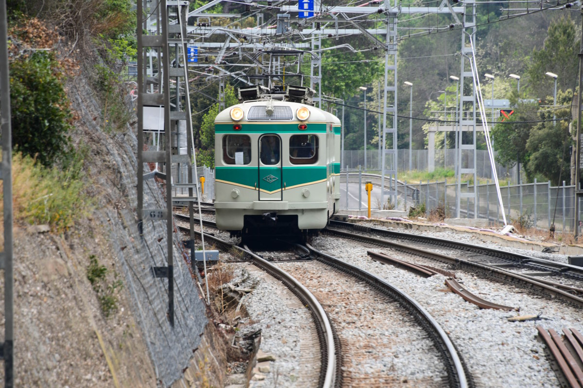 Tren Granota FGC