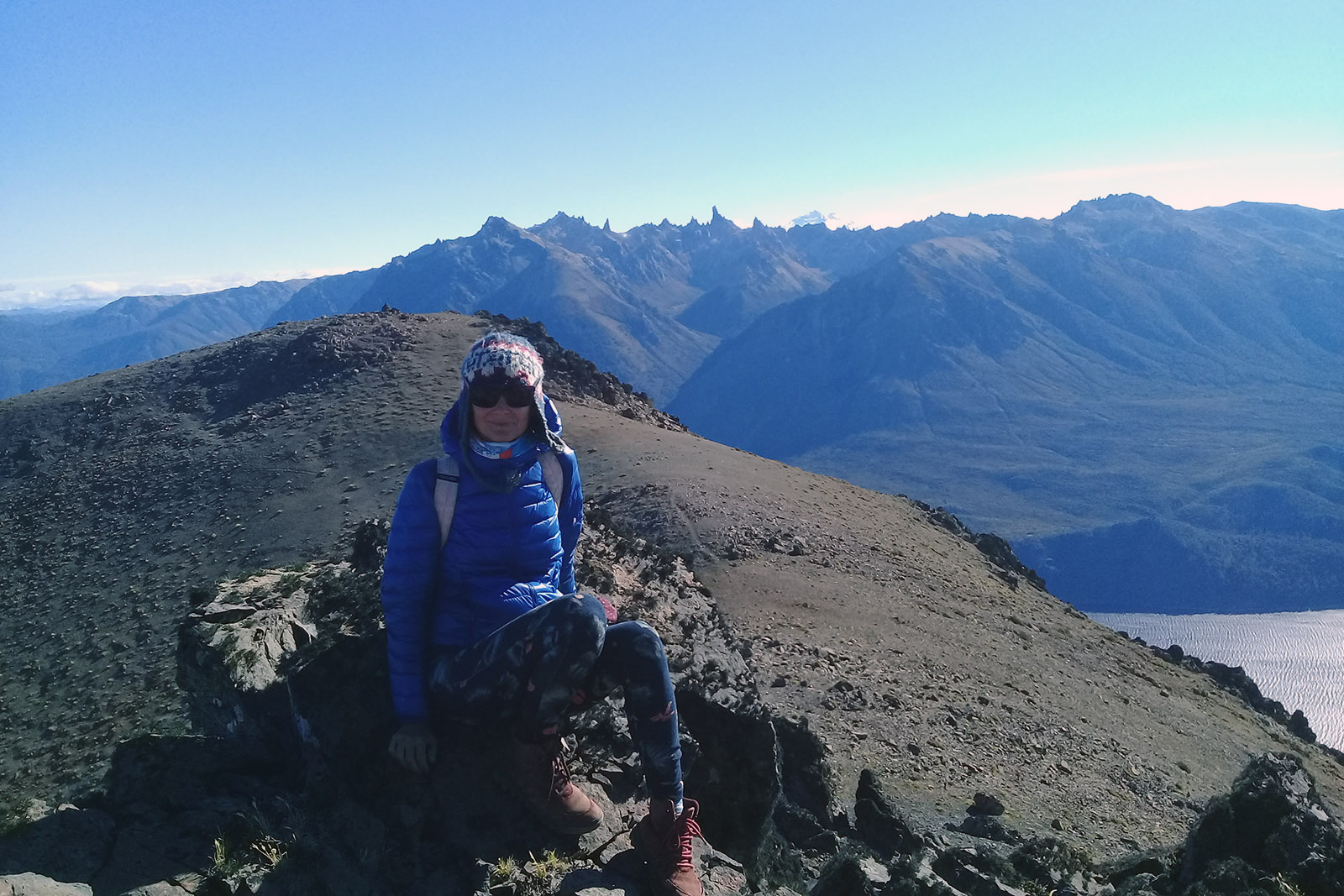 veronica-battaglia-en-cerro-ventana-bariloche-patagonia-lugares-de-aventura-lugares-de-nieve.jpg