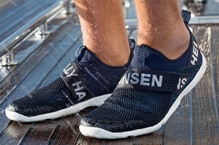 Helly Hansen apuesta por la innovación en calzado náutico y deportes acuáticos
