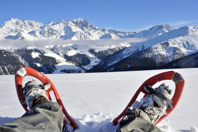 Las Raquetas de nieve están en auge. Consejos para dominar este deporte