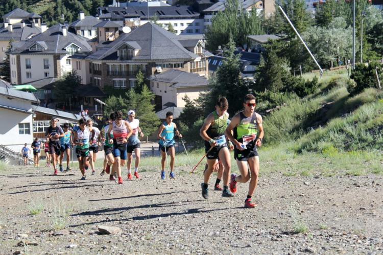 Eva Sayago y Manuel Jiménez vencedores del duro kilómetro vertical de Sierra Nevada