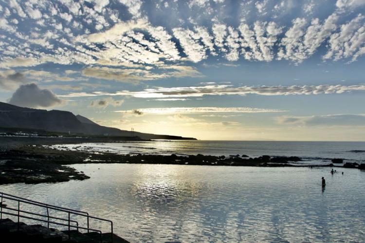 Charco de San Lorenzo, una de las piscinas naturales de Gran Canaria. Fotografía: Patronato de Turismo de Gran Canaria.