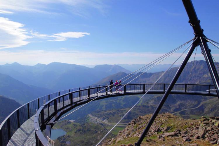 Un verano lleno de aventura en Ordino Arcalís con el mirador solar de estrella