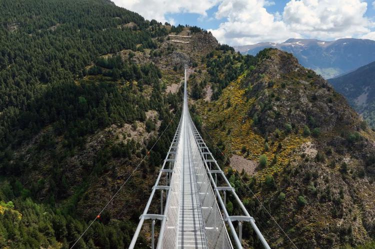 El Puente Tibetano de Canillo supera todas las expectativas con 80.000 visitantes durante el verano