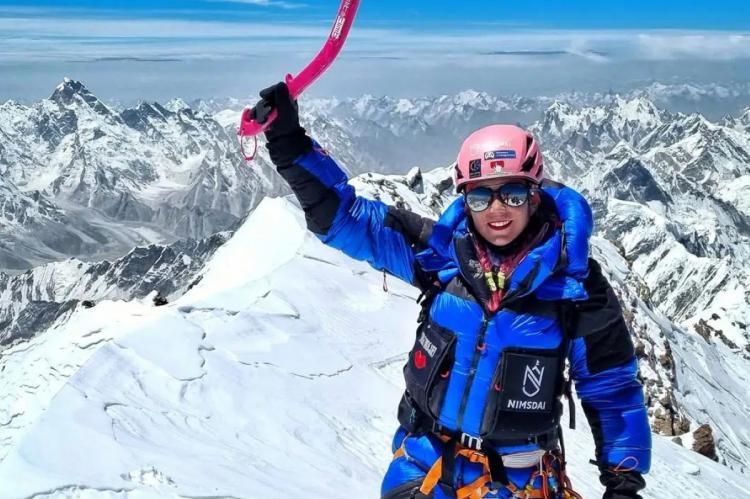 Stefi Troguet: objetivo coronar el techo del mundo
