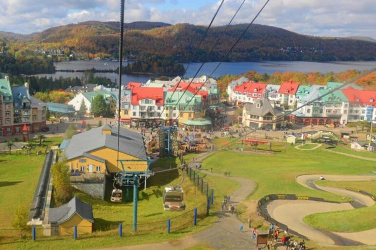 Una estación de esquí de Canadá abre cuando aún no ha caído ninguna nevada