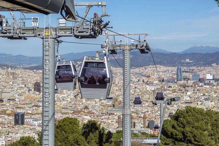 Siete lugares de España para subir en teleférico este final de verano