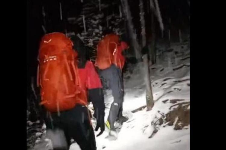 Rescatados dos grupos de excursionistas en plena noche en el Pedraforca y Gredos