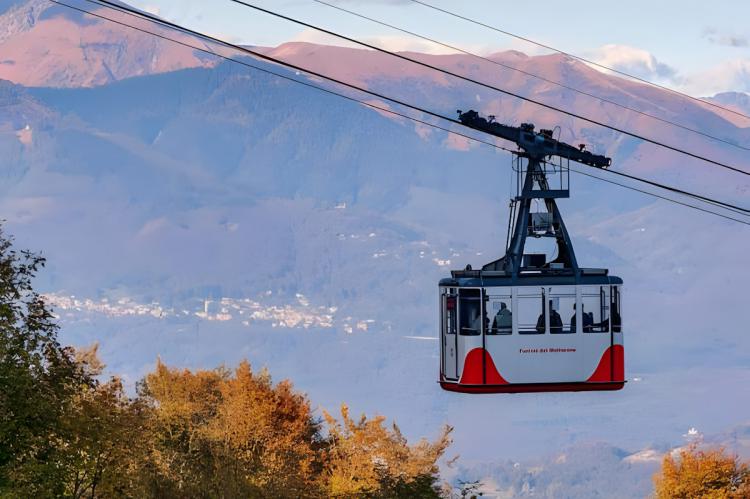 Tragedia en el Valle de Anzasca: Mujer de 41 años fallece al caer de un teleférico