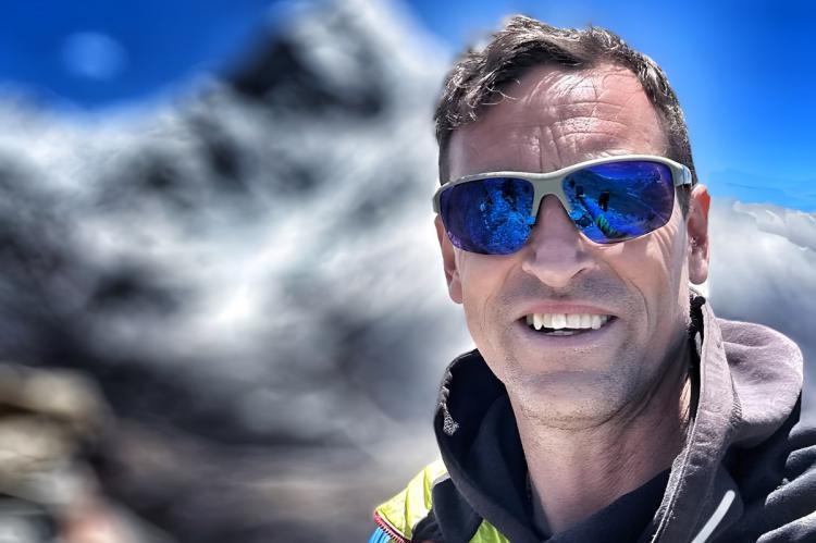 El récord occidental del Everest ya tiene nombre: Kenton Cool y sus 19 cumbres