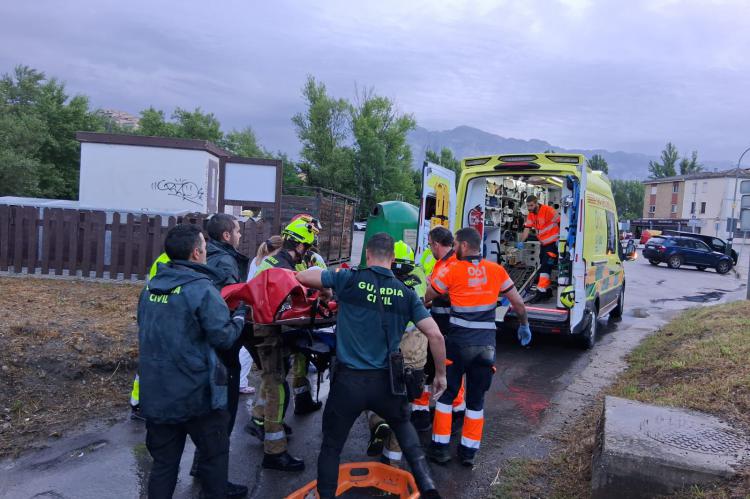 Catorce rescates y 19 evacuados en el Alto Aragón en una semana marcada por un fallecido y un escalador grave