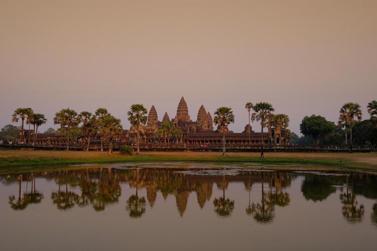 Explorando la Grandeza Arquitectónica y Espiritual de Camboya