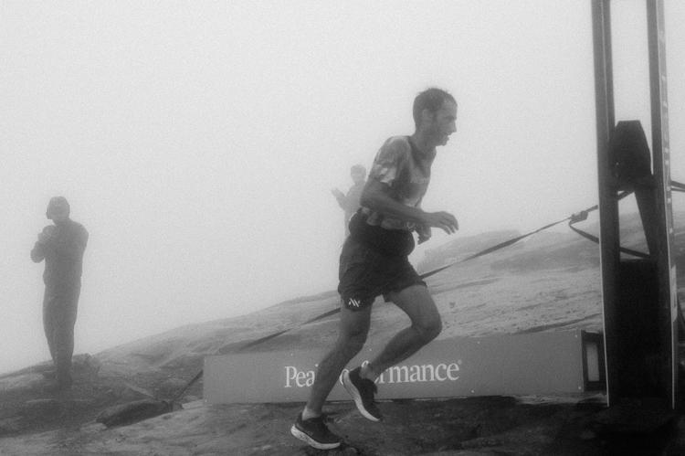 Kilian Jornet vuelve a la senda de la victoria pulverizando el récord del Vertical Åreskutan